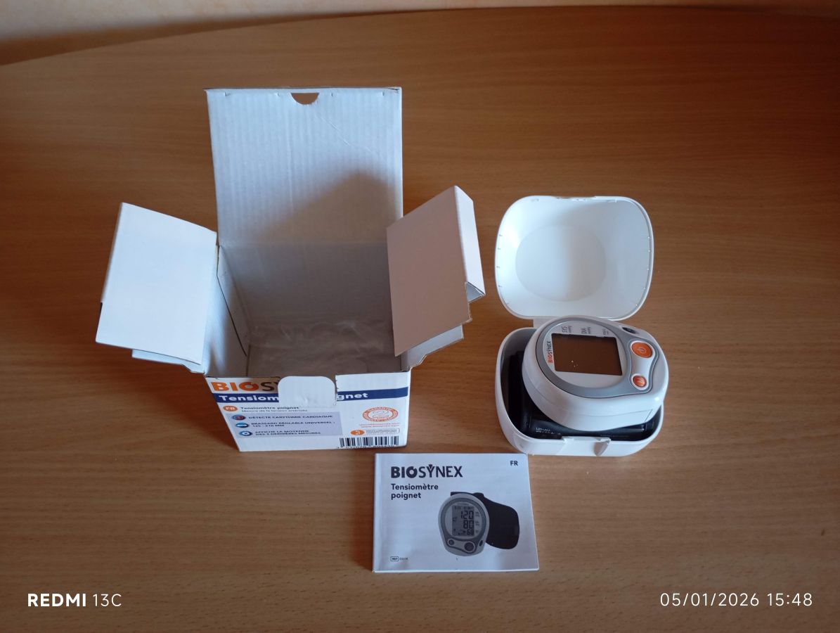 Tensiomètre poignet