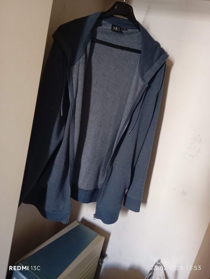 Veste gilet bleu marine à capuche