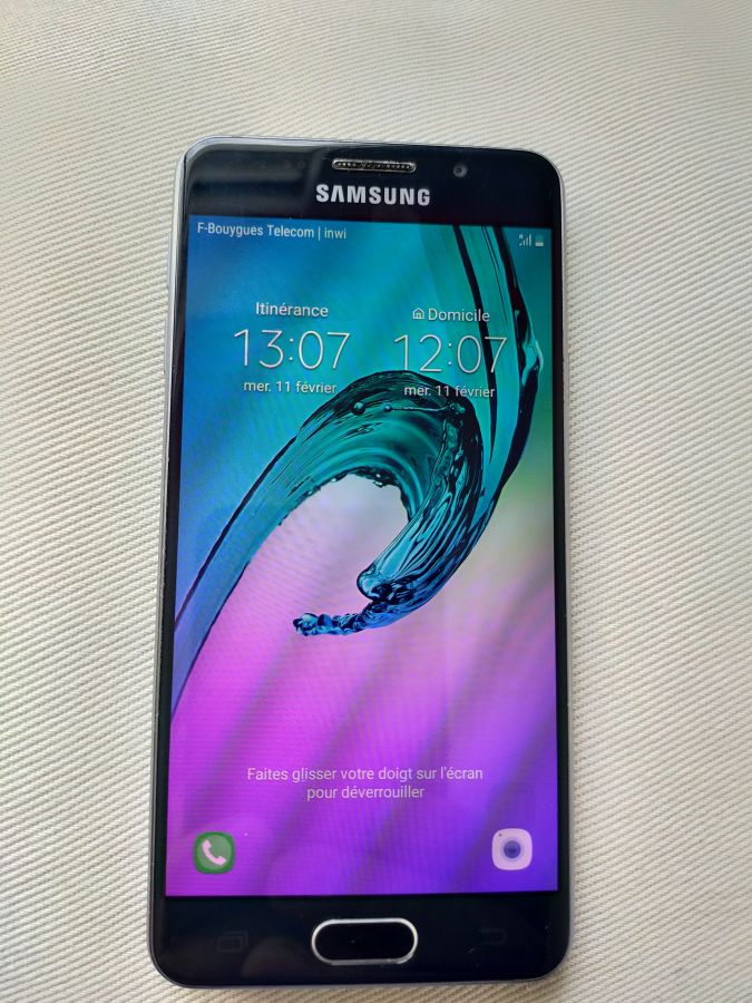 Samsung Galaxy A3 6 en très bon état