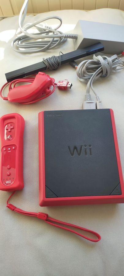 Console Nintendo Wii mini rouge + Télécommande Wii...